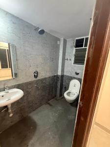 Bathroom Image of 1700 Sq.ft 3 BHK Apartment / Flat for rent in Khamla Nagpur for Rs. 28000