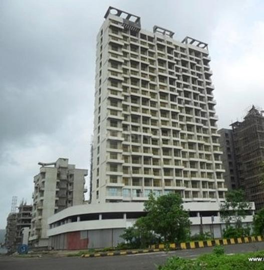 Shanti Green Palms Main Image 1