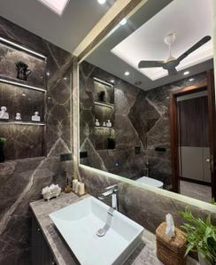Image of 4000 Sq.ft 4 BHK Builder Floor for sale in Green Park, New Delhi for Rs. 135000000