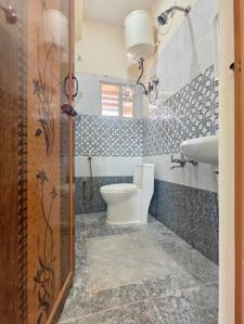 Image of 1020 Sq.ft 6 BHK Independent House for sale in Bileshivale, Bengaluru for Rs. 18000000