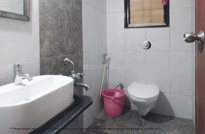 Bathroom Image of Shrikant Malapur in Mulund West, Mumbai