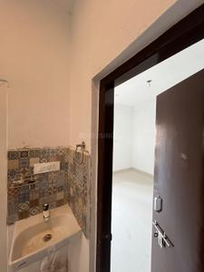 Bathroom Image of 1700 Sq.ft 2 BHK Independent House for rent in Sheikhpura Patna for Rs. 14000