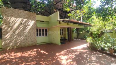 Image of 1200 Sq.ft 2 BHK Independent House for rent in Vyttila, Kochi for Rs. 32000