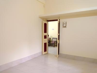Bedroom Image of 630 Sq.ft 2 BHK Builder Floor for rent in Purba Barisha Kolkata for Rs. 10000