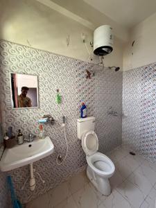 Bathroom Image of 1500 Sq.ft 2 BHK Builder Floor for rent in Tagore Town Allahabad for Rs. 27000