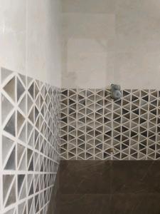 Common Bathroom Image of 1703 Sq.ft 3 BHK Apartment / Flat for sale in Padur Chennai for Rs. 11000000