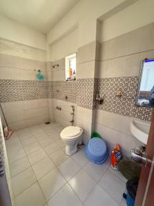 Bathroom Image of 1700 Sq.ft 4.5 BHK Apartment / Flat for sale in Bhayli Vadodara for Rs. 8000000