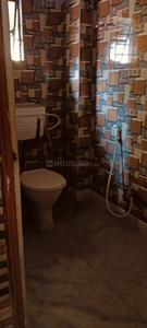 Bathroom Image of 850 Sq.ft 2 BHK Apartment / Flat for rent in Airport Gate no. 1 Kolkata for Rs. 11500