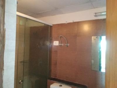 Bathroom Image of 1250 Sq.ft 2 BHK Apartment / Flat for sale in Mahagun Moderne, Sector 78 Noida for Rs. 17500000