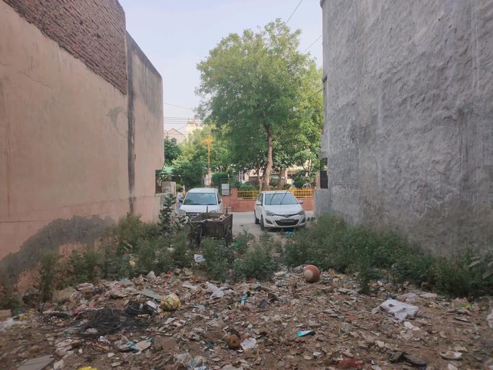Sainik Colony Main Image 1