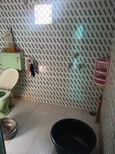 Bathroom Image of 1200 Sq.ft 3 BHK Independent House for rent in Bada Bangarda Indore for Rs. 10000