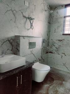 Bathroom Image of 1400 Sq.ft 3 BHK Apartment / Flat for sale in Patel Nagar Gurgaon for Rs. 7995000
