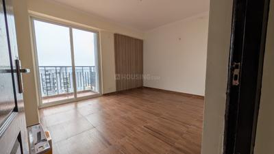 Bedroom Image of 1750 Sq.ft 3 BHK Apartment / Flat for rent in Assotech The Nest, Crossings Republik Ghaziabad for Rs. 25000