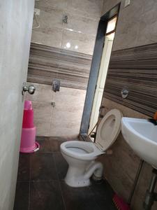 Common Bathroom Image of 1150 Sq.ft 2 BHK Apartment / Flat for rent in Rachana Enclave, Kharghar Navi Mumbai for Rs. 35000