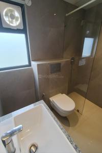 Bathroom Image of 1430 Sq.ft 3 BHK Apartment / Flat for sale in Suncity Vatsal Valley Independent Floors, Gwal Pahari Gurgaon for Rs. 21000000