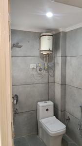 Bathroom Image of 600 Sq.ft 1 RK Builder Floor for rent in DLF Phase 3 Gurgaon for Rs. 19000