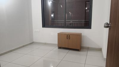 Bedroom Image of 1280 Sq.ft 2 BHK Apartment / Flat for rent in Sunbuildcon Suryansh Sanidhya Shivalaya, Sarkhej Ahmedabad for Rs. 19500