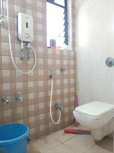 Common Bathroom One Image of 1600 Sq.ft 4 BHK Apartment / Flat for sale in Raunak Unnathi Woods Phase 3, Kasarvadavali Thane for Rs. 20000000