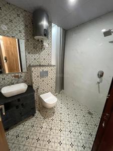 Bathroom Image of 900 Sq.ft 1 BHK Apartment / Flat for rent in Model Town Ludhiana for Rs. 20000
