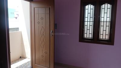 Living Room Image of 650 Sq.ft 2 BHK Duplex for rent in Otthakadai Madurai for Rs. 10000