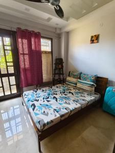 Bedroom Image of 1250 Sq.ft 2 BHK Builder Floor for rent in Palam Vihar Gurgaon for Rs. 28000