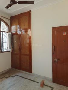Bedroom Image of 600 Sq.ft 1 RK Independent House for rent in Alpha II Greater Noida for Rs. 11000
