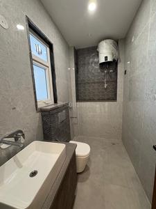 Bathroom Image of 2000 Sq.ft 3 BHK Builder Floor for sale in Vipul World, Sector 48 Gurgaon for Rs. 30000000