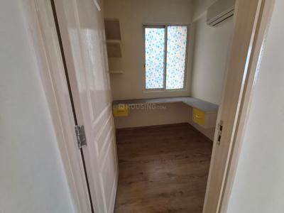 Bathroom Image of 1750 Sq.ft 3 BHK Apartment / Flat for sale in Experion The Heartsong, Sector 108 Gurgaon for Rs. 19000000