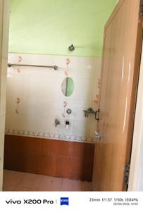 Bathroom Image of 1200 Sq.ft 1 BHK Independent House for rent in Balaji Nagar Nellore for Rs. 9000