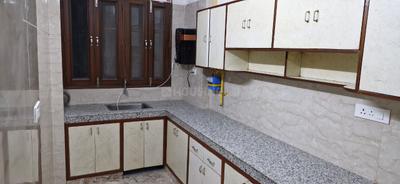 Kitchen Image of 1600 Sq.ft 2.5 BHK Builder Floor for rent in Sector 31 Noida for Rs. 35500