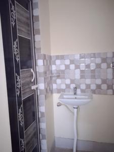 Bathroom Image of 500 Sq.ft 1 BHK Independent House for rent in Halasuru Bengaluru for Rs. 18000