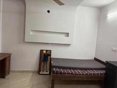 Bedroom Image of 1200 Sq.ft 3 BHK Apartment / Flat for rent in Guru Ji Vipin Garden, Dwarka Mor New Delhi for Rs. 26500