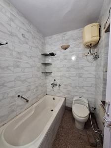 Bathroom Image of 1620 Sq.ft 2 BHK Builder Floor for rent in Preet Vihar New Delhi for Rs. 38000