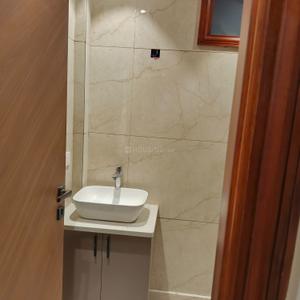 Image of 1100 Sq.ft 3 BHK Builder Floor for sale in RWA Shalimar Bagh BK 1 Block, Shalimar Bagh, New Delhi for Rs. 15000000