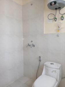 Bedroom Three Image of 1200 Sq.ft 3 BHK Apartment / Flat for rent in Pyramid Infinity, Sector 70 Gurgaon for Rs. 18500