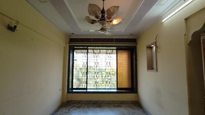 Living Room Image of 650 Sq.ft 1 BHK Apartment / Flat for rent in Kalwa Thane for Rs. 23000