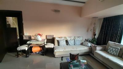 Hall Image of 900 Sq.ft 3 BHK Apartment / Flat for rent in Vile Parle East Mumbai for Rs. 90000
