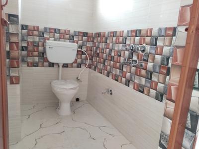 Bathroom Image of 725 Sq.ft 2 BHK Apartment / Flat for sale in Keshtopur Kolkata for Rs. 2600000