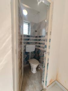 Bathroom Image of 800 Sq.ft 2 BHK Apartment / Flat for sale in Tollygunge Kolkata for Rs. 2550000