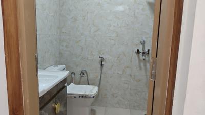 Image of 1100 Sq.ft 2 BHK Builder Floor for sale in Indirapuram, Ghaziabad for Rs. 4500000