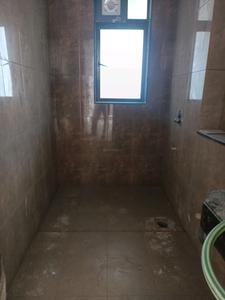 Common Bathroom Image of 1200 Sq.ft 3 BHK Apartment / Flat for rent in SP Residency, Fursungi Pune for Rs. 32000