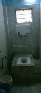 Bathroom Image of 650 Sq.ft 2 BHK Builder Floor for rent in Baranagar Kolkata for Rs. 12000