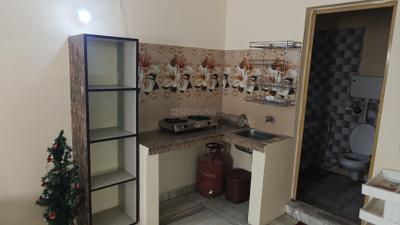 Kitchen Image of 200 Sq.ft 1 RK Studio for rent in Roop Nagar New Delhi for Rs. 22000