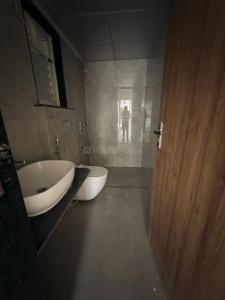 Bathroom Image of 1651 Sq.ft 3 BHK Apartment / Flat for sale in Kothrud Pune for Rs. 30000000