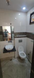 Bathroom Image of 900 Sq.ft 2 BHK Independent House for rent in Ashok Nagar New Delhi for Rs. 34000