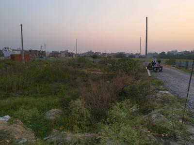 Image of 450 Sq.ft Residential Plot / Land for sale in Girdharpur Sunarasi, Ghaziabad for Rs. 1500000