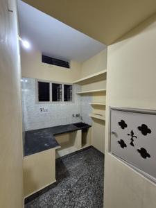 Kitchen Image of 1200 Sq.ft 2 BHK Builder Floor for rent in SS Layout Davanagere for Rs. 11000