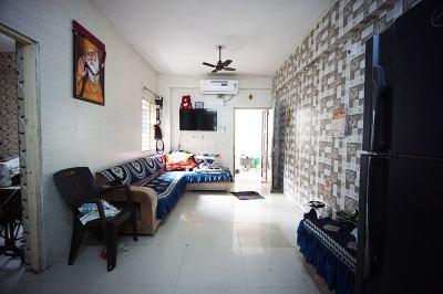 Living Room Image of 732 Sq.ft 2 BHK Apartment / Flat for sale in Hansol Ahmedabad for Rs. 3700000