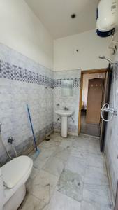 Bathroom Image of 900 Sq.ft 1 RK Studio for rent in Maqsudan Jalandhar for Rs. 6000
