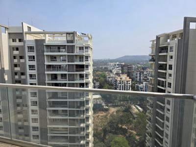 Balcony Image of 2500 Sq.ft 4.5 BHK Apartment / Flat for sale in Kumar Privie Sanctum, Baner Pune for Rs. 90000000